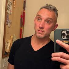 The Phil Foster Park Artificial Reef and Snorkel Trail is an 800-foot-long  tract of artificial reef incorporating more than 600 tons of Anastasia rock  boulders in a depth ranging from six to