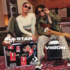 Life is freaking crazy . A few more looks from @converse campaign 𓄀𓂃❣︎  Shout out the gang 🫂 📸 @keenaphoto Photography by Keena @keenaphoto with  @bareps Casting by Donna Grossman Casting @donna_grossman_casting