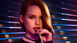 Шоу было разработано главным креативным директором archie comics роберто. Madelaine Petsch As Cheryl On Riverdale 5 Fast Facts Heavy Com