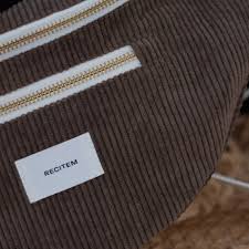 Stylische Bauchtasche mit besonderem Cord Stoff in braun