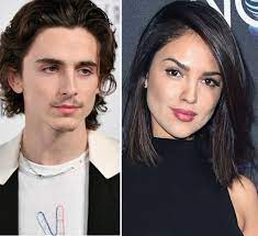 This talented diva also has a brother named yulen. Timothee Chalamets Sommerromanze Mit Eiza Ist Vorbei Promiflash De