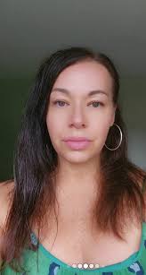 Compliments and word meanings in social interactions