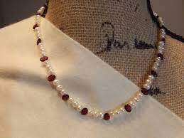 Garnets And Pearls Jewelry Set Garnet Necklace Garnet Etsy Pearl Jewelry Sets Garnet Jewelry Set Bride Jewelry Set