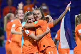 Het ek 2024 wordt de 17e editie van het voetbaltoernooi van de uefa. Ek Voetbal Vrouwen In 2021 Bij Nos De Limburger Mobile