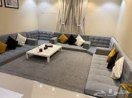 كنب للبيع بالدمام مع فرشته وطاولته