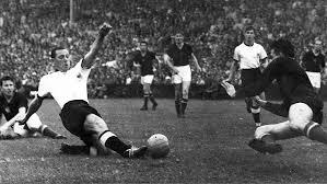Browse all wallpapers tagget with this tag: Die Wm 1954 Wm Geschichte Weltmeisterschaften Turniere Die Mannschaft Manner Nationalmannschaften Mannschaften Dfb Deutscher Fussball Bund E V