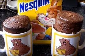 Realiser Un Gateau Au Chocolat En Quelques Minutes Seulement Cuisson Incluse Mug Dessert Recipes Mug Recipes Desserts