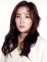 2ne1's unnie line, vocal line #ssangpark's duet song #firstsnow a beautiful song with bom & dara's different charming voices that blend well~!!! Sandara Park S Biography