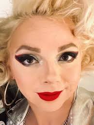 Does Samantha ever do meet and greet?