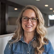 I'm excited to share I started a new brand manager position at Petsource by  Scoular. My dog, Reese, is already a big fan of the premium, freeze-dried  raw pet food products we