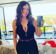 Her parents are edwina jean and anton vorderman. Carol Vorderman S Home In Wales Is A Paradise Retreat Hello