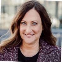 Beth Grellner's Instagram, Twitter & Facebook