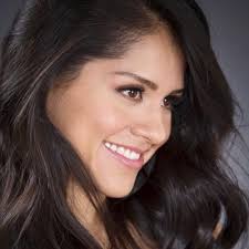 Abril Rivera (@AprillJaz)