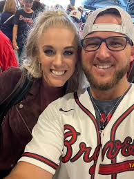 Dustin Matlock's Instagram, Twitter & Facebook