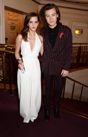 Эмма шарлотта дюэрр уотсон (emma charlotte duerre watson). Emma Watson And Harry Styles Should Date According To Twitter Vanity Fair