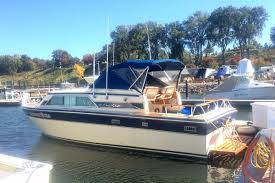 1983 Chris Craft 281 Catalina Express Power Boat For Sale Power Boats For Sale Boat Chris Craft