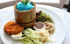 Restoran di kuala lumpur satu ini memang bukan resto yang menyediakan makanan khas malaysia. Best Nasi Kerabu In Kl Foodadvisor