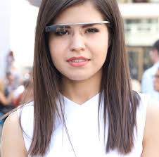 Google halts Glass shipments, insists the project isn't dead