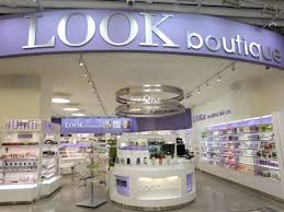 Walgreens Look Boutique Google Search Boutique Retail Interior Design Retail Interior