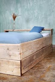 Our sturdy frames with perfect finishes boast a premium quality craftsmanship that have you got naughty kids who love jumping on the bed? Betten Bauhol Bauhol Bettbauen Betten In 2020 Oak Beds Timber Beds Old Wood