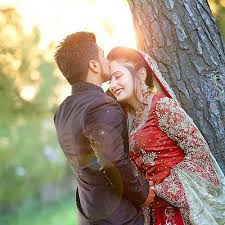 Cute Romantic Love Couple Dps For Whatsapp And Facebook Instagram Users Can Get Ideas Via Cute Love Couple Romantic Love Couple Wedding Couples Photography