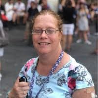 Bernadette Warren's Instagram, Twitter & Facebook