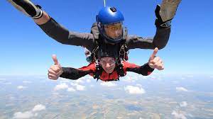 15.1 stone will result in an extra £20 charge. Skydive Crohn S Colitis Uk