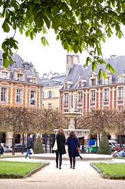A Quick Guide To Visiting Place Des Vosges Paris France Vacation France Paris France Travel