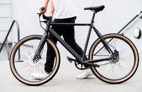 Gunstige Urban Bikes Mit Zahnriemen Die Amsterdam Elite M 2 Serie Von Lekker Bikes Urbanbike News In 2020 Fixie Fahrrad Zahnriemen Custom Fahrrad