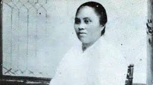 Gambar pahlawan nasional dan biografinya lengkap dalam artikel ini meliputi jendral ahmad yani, jendral soedirman, cut nyak dhien, idham chalid, mohammad hatta, dan masih banyak lagi. Walanda Maramis Pahlawan Nasional Wanita Asal Minut Yang Tak Kalah Dari Kartini Tribun Manado