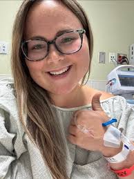 Today is my birthday🥳🎂! This morning I am down from 426lbs to 168 lbs in  2 years🥰. My goal was 170 by my 39th birthday. I am very happy & proud😇!!  Happy