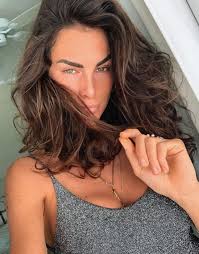 La fidanzata di valentino rossi su. Francesca Sofia Novello Instagram Curve Strizzate Nel Micro Bikini Che Sirena