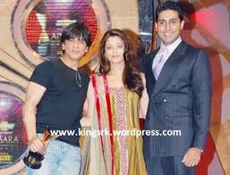 Srk Best Actor Award For Rab Ne Bana Di Jodi At Apsara Award King Srk More from rab ne bana di jodi. srk best actor award for rab ne bana di