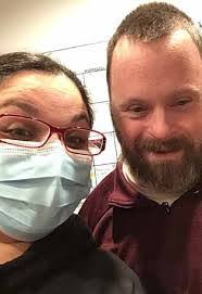 Carol Laska's Instagram, Twitter & Facebook