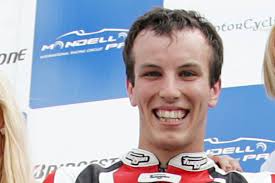 Four-time British motorcycling champion Keith Farmer died aged 35 after  injuries forced him to retire