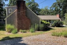 Stay in a cozy beach cottage, a vacation rental large enough for the whole family, or a rental that you can book for the entire summer! Pet Friendly Cape Cod Vacation Rentals Bhhs Robert Paul Properties