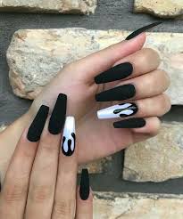 Maybe you would like to learn more about one of these? Wow Black Manicura De Unas Unas Postizas De Gel Disenos De Unas Negras