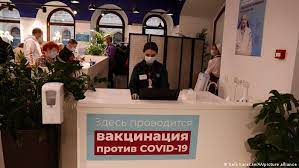 В подмосковье, где также введена обязательная вакцинация для 60% работающего населения, планируется привить около 1 млн граждан. Kommentarij Obyazatelnaya Vakcinaciya V Moskve Vina I Bessilie Vlastej Kommentarii Obozrevatelej Dw I Priglashennyh Avtorov Dw 17 06 2021
