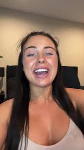 Meet Our New Holistic Health Coach: Zoe Tzitzoglakis