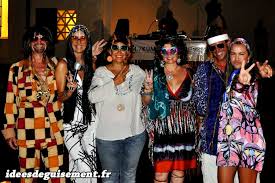 Home » carte anniversaire » carte anniversaire 80 ans a faire soi meme. Idees De Deguisements Theme De Soiree Annees 1970 Hippie