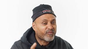 White background test with old school rapper Willie Will from the Boogie  Down Bronx 😂