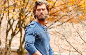 'kuzey güney' dizisi zamanında kıvanç tatlıtuğ'a verdiğiniz dersler haber olmuştu… sorusuna artık oyunculuk çalışmıyoruz çünkü o çok iyi bir oyuncu. Ipek Bilgin Kivanc Tatlitug La Artik Oyunculuk Calismiyoruz