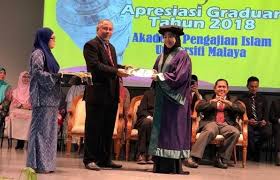 Find hafizah musa's contact information, age, background check, white pages, civil records, marriage history, divorce records, email & criminal records. Usia 43 Tahun Dengan Tujuh Orang Anak Ustazah Datuk Norhafizah Musa Berjaya Genggam Phd Inilah Ikon Beauty With Brain Muslimah Kashoorga