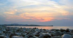 Gambar pantai dan laut yang anda buat tentunta seperti gambar kartun, bukan gambar asli seperti di foto. 21 Wallpaper Gambar Pemandangan Pantai Indah Mempesona