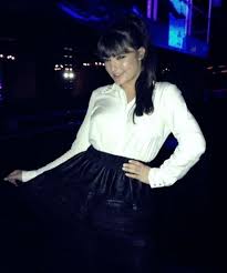 În anul centenarului marii uniri, proiectul pasărea măiastră creat de asociaţia humaniterra cu sprijinul. Fiica Lui Adrian Enache In Bratele Unui Barbat Cunoscut Ce Crezi Se Infiripa Ceva Wowbiz