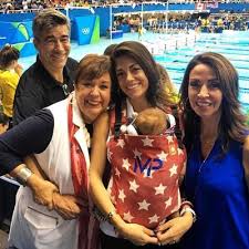 Nicole Johnson Celebrates Michael Phelps Final Swim With Baby Boomer Parents Nicole Johnson Michael Phelps Swimmer Girl Problems