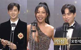성산마을에서 온 철벽남 제자 신윤복과 저돌적인 직진녀 스승 김홍도의 본격 디펜스 로맨스. 2020 Sbs ì—°ì˜ˆëŒ€ìƒ ê¹€ì¢…êµ­ ëŒ€ìƒ ìˆ˜ìƒ ìœ ìž¬ì„ ê°•í˜¸ë™ì´ ìŠ¤ìŠ¹ ì˜ˆëŠ¥ì´ ì‚¶ì˜ ì „ë¶€ ì¢…í•©