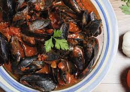 Bring the marinara mixture to a simmer and simmer for 5 minutes over low heat. Mussels In Spicy Tomato Sauce The Splendid Table