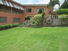 This 2 bedroom apartment is ideal for a small family. Print Listing Good Afternoon 34 Lady Musgrave Avenue Unit 19 Kingston 5 Kingston St Andrew Jamaica Photo 1 Of 30 Print Location Prevnext Jmd 38 000 000 Usd 258 908 Cad 332 691 188 876 209 032 For Sale Battersea Mews Road
