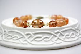 Bastelt ganz einfach eure eigenen, wunderschönen diy armbänder mit tollen anleitungen. Armband Aus Perlen Selber Machen